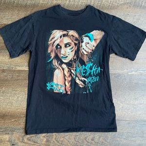 Best 25+ Deals for Kesha Tops | Poshmark